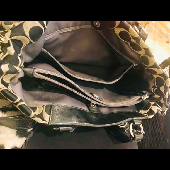 Coach Handbag - Picture 3 of 4